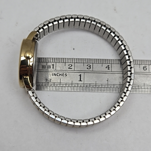 Womens Timex Y3 Date Two Tone Quartz Analog Watch New Battery - Picture 8 of 10